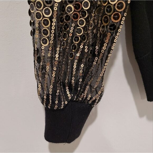 Carmen Marc Valvo top with sequin sleeves Size M - Picture 9 of 16
